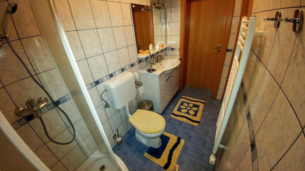 Apartments Ina 로가스카슬라티나 외부 사진
