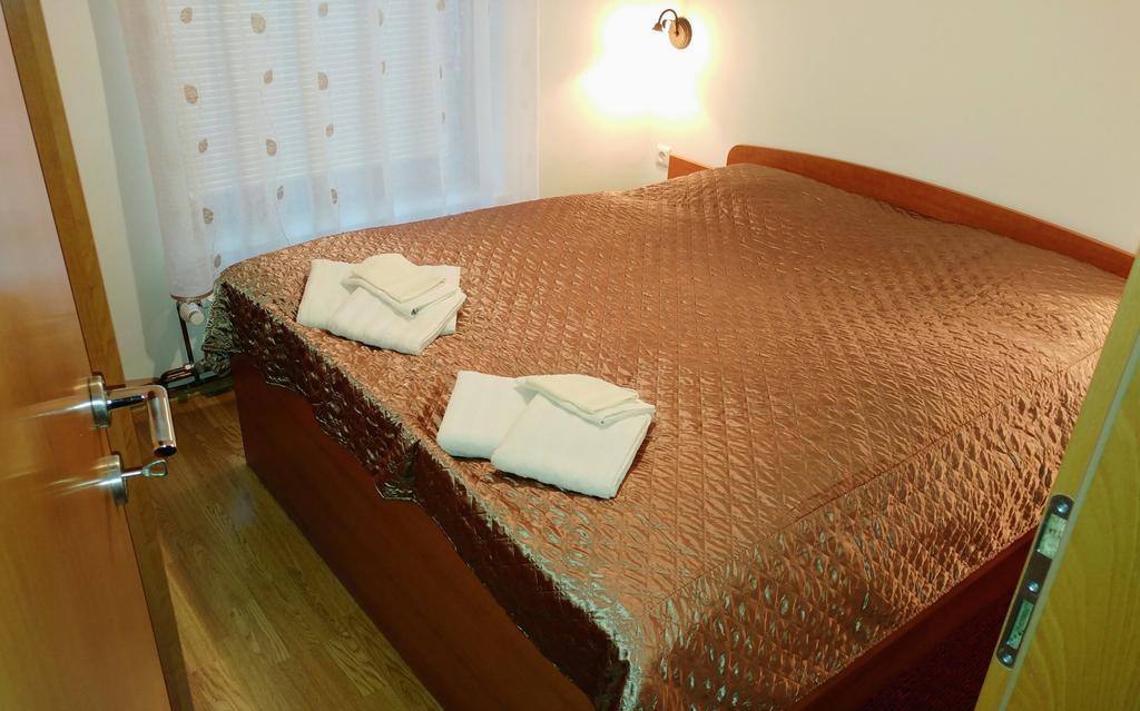 Apartments Ina 로가스카슬라티나 외부 사진