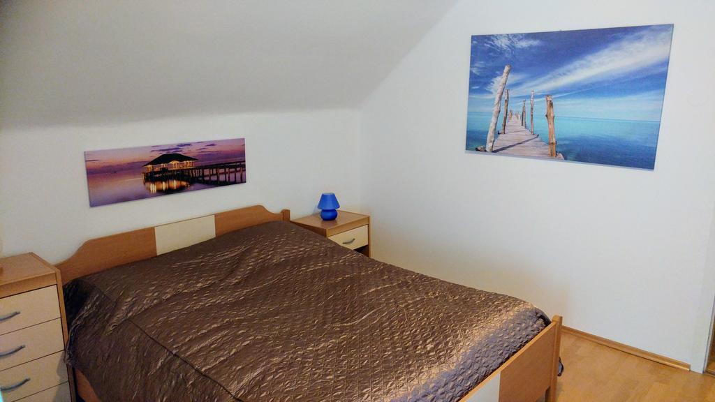 Apartments Ina 로가스카슬라티나 외부 사진